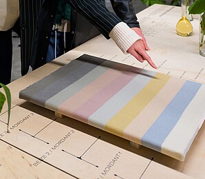 Visible is a knitted piece that showcases the different ‘Viennese Colours